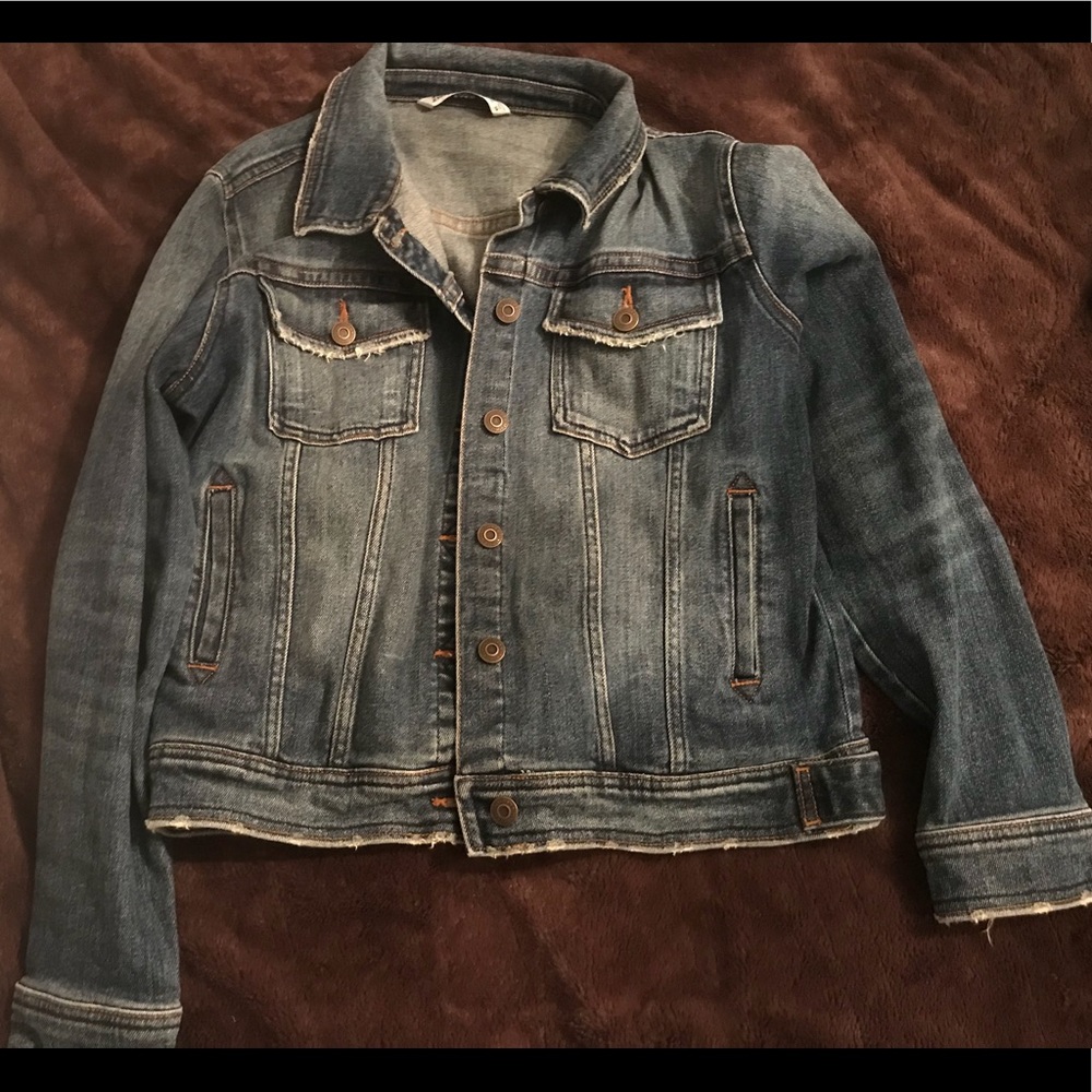 Zara Denim Jacket size medium
